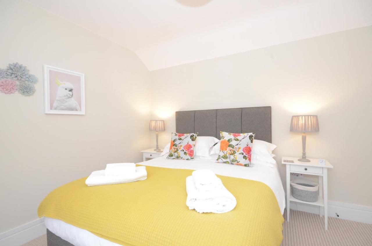 The Mews - 2 Bedroom Luxury, Spacious House With Free Parking York Ngoại thất bức ảnh