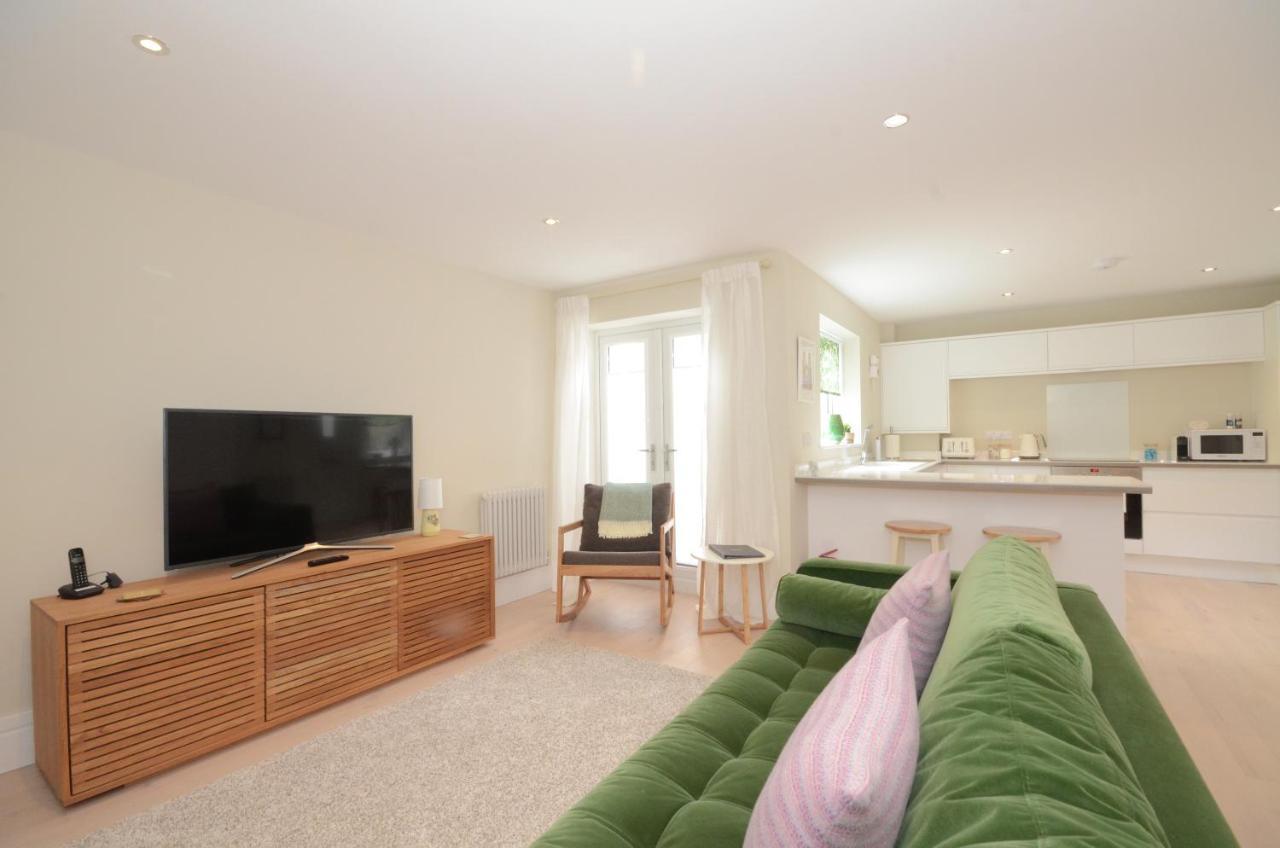 The Mews - 2 Bedroom Luxury, Spacious House With Free Parking York Ngoại thất bức ảnh