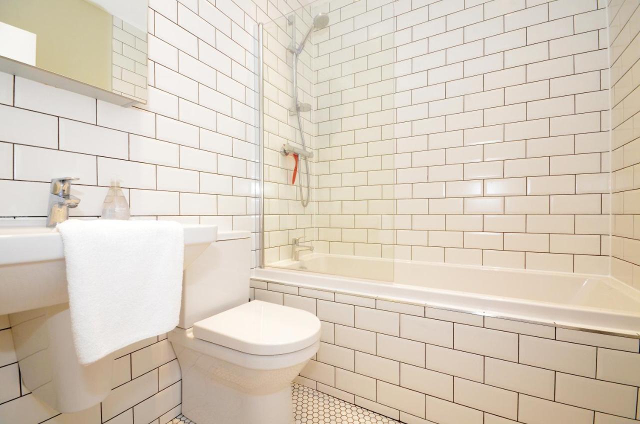 The Mews - 2 Bedroom Luxury, Spacious House With Free Parking York Ngoại thất bức ảnh
